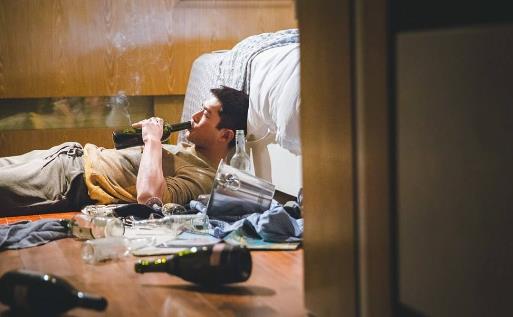 上班族的養生的禁忌 白領吃這4種水果能養生