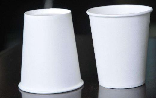 喝水千萬(wàn)別用這些水杯 水杯的簡(jiǎn)單清洗方法