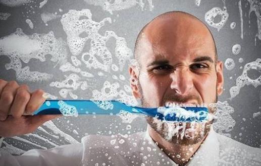 導致牙齒發黃的5大原因 應養成健康的護牙習慣