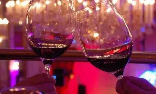 喝酒要注意的6個禁忌 想要解酒不妨多吃這5種食物