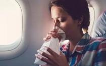 ?出現暈車嘔吐現象 8種食物幫你擺脫暈車