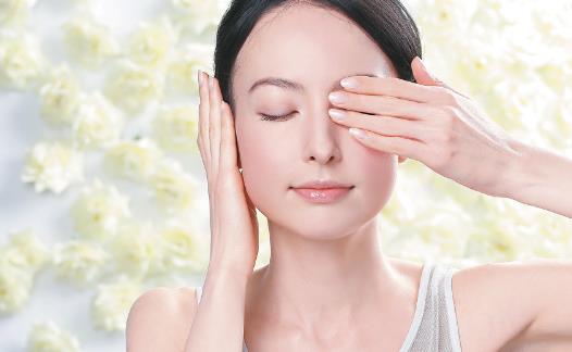 八種緩解黑眼圈的方法 令眼部呈現水潤緊致狀態