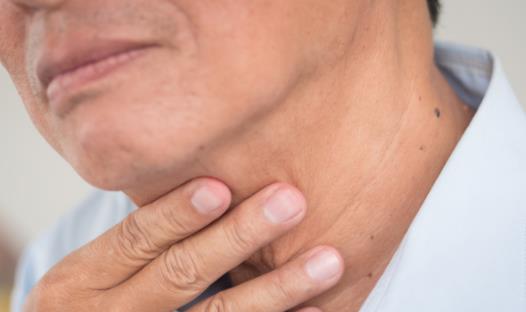 四種治療咽喉腫痛的食物 咽喉腫痛4種最佳治療方法