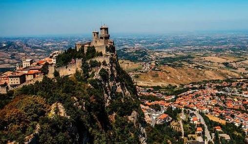 彈丸小國向全世界戰 不到半小時就全國淪陷