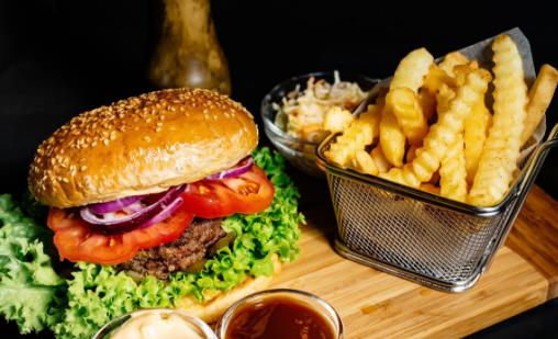 煎餅和漢堡包誰是不健康早飯 營(yíng)養(yǎng)早餐搭配吃出健康