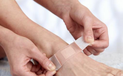 出現受傷流血及時的止血很重要 止血常見的四種方法