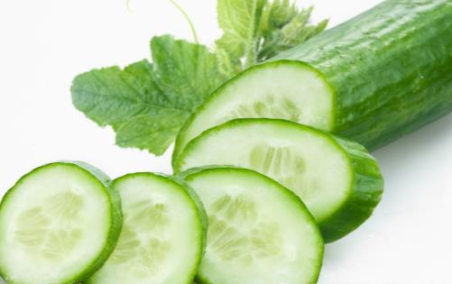 冬季女孩皮膚經常干燥 怎么補水保濕好