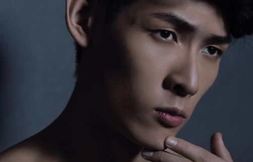 鼻子總是愛出油怎么辦 六招讓它干爽起來