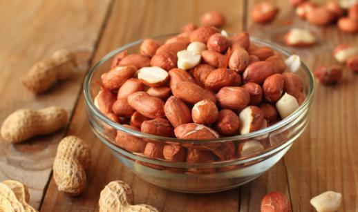 花生正確的吃法不用擔(dān)心發(fā)胖 四類(lèi)人不宜吃花生