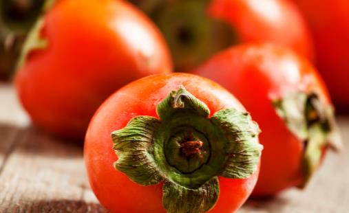 冬季吃柿子容易長結石嗎 成熟柿子可以放心隨便吃