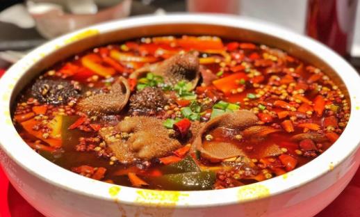 三種川味毛血旺的做法 毛血旺的營養(yǎng)價值