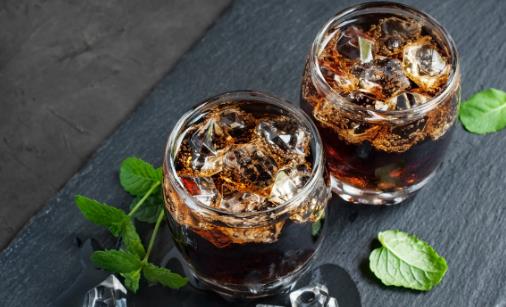 碳酸飲料與牙齒健康 導致蛀牙