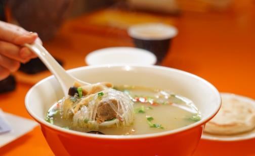 冬季正是進(jìn)補(bǔ)的大好時(shí)機(jī) 冬令進(jìn)補(bǔ)養(yǎng)生菜品吃起來