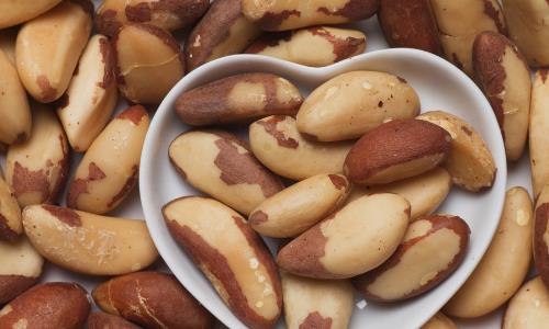 堅果雖好但要控量日常攝入量 堅果雖好睡前不要吃