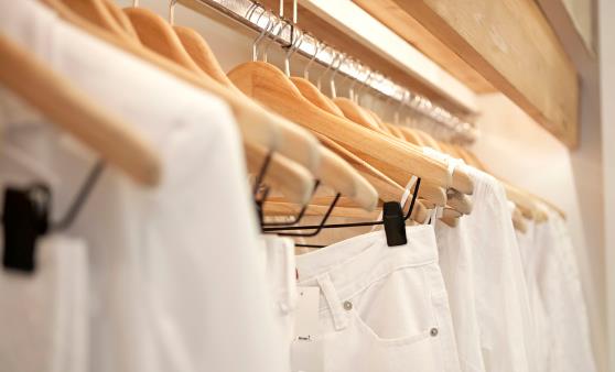 日常保養白T恤的小妙招 白t恤被染色了該怎么處理