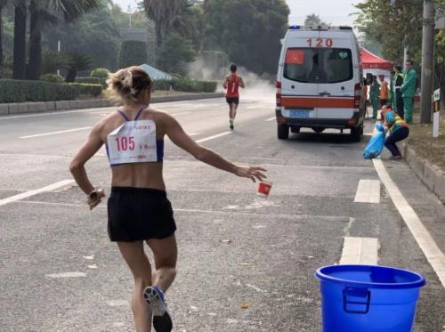 萬人跑過的42公里萬科“莞馬”，環衛工清潔只花了10分鐘？