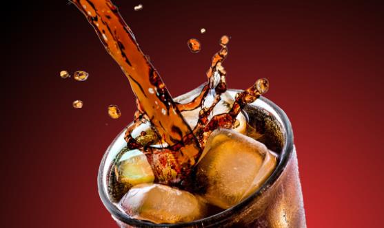 肥宅快樂水 越喝越傷身!