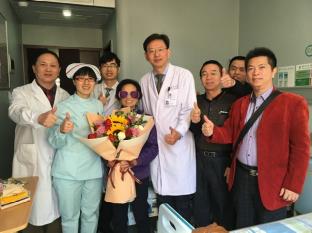 廣州復(fù)大腫瘤醫(yī)院文衛(wèi)鋒:家屬給醫(yī)生送紅包如何處理?