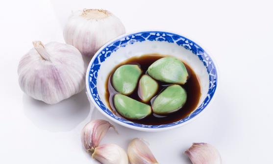 臘八節到了，教你在家腌臘八蒜，清脆可口，好看又好吃，收藏了