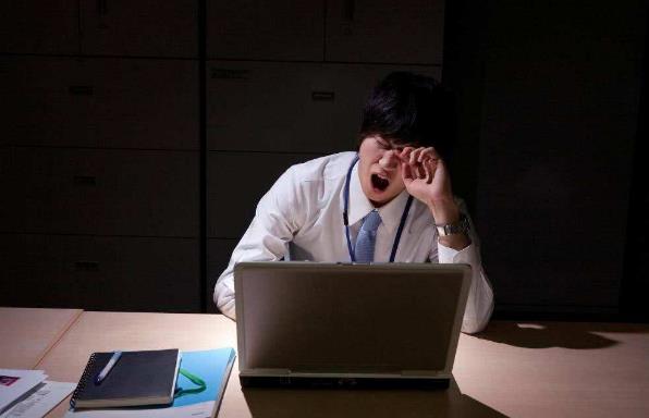 長期上夜班，算是熬夜嗎？聽聽醫(yī)生說熬夜的正確說法