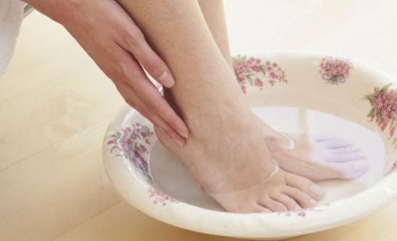 每天堅持泡腳促進血液循環 泡腳需要注意些什么