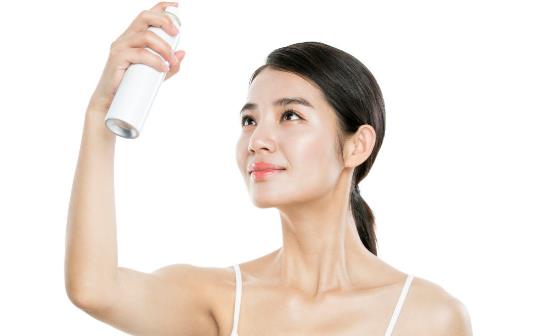 保濕爽膚水的使用誤區(qū)以及正確使用方法