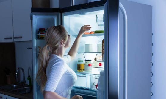 警惕冰箱導致的食物中毒 四類食物不宜放入冰箱存放