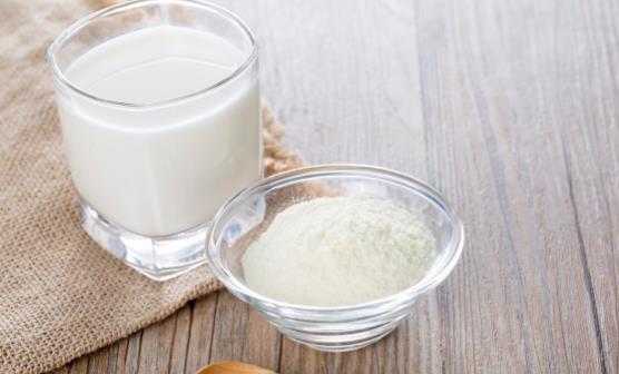 寶寶不愛喝奶粉怎么辦 不強迫寶寶喝奶粉讓寶寶慢慢接受