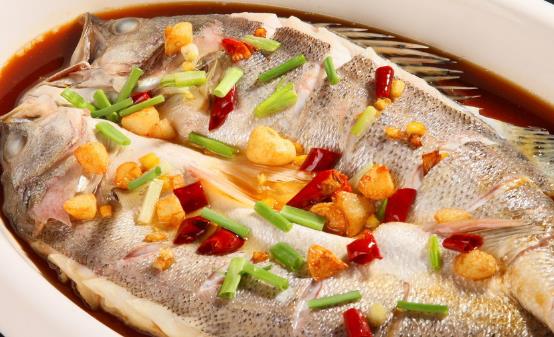 用吃來緩解感冒 少吃多餐及時補水