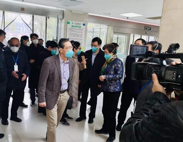 李蘭娟院士肺腑之言：教育孩子崇尚科學，尊重科學，少年強則國強