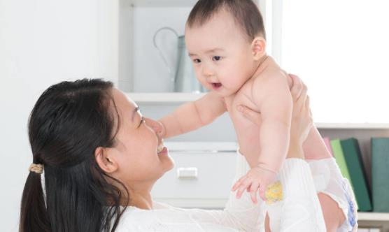 寶寶經常便秘該怎么辦 準媽媽學會這幾招輕松化解