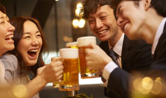 未成年人喝酒有哪些危害 損害大腦影響身體的正常發育