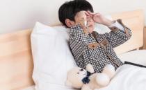 西安普瑞眼科提醒您：疫情宅家，孩子異物入眼應(yīng)該怎么處理？