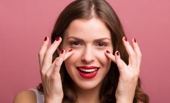 女生什么時候用眼霜最好 眼霜的使用誤區分享