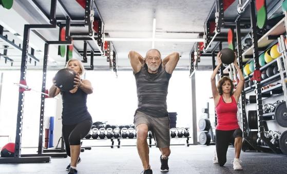 最適合老年人的健身運動 空轉(zhuǎn)呼啦圈健腰椎