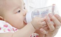 ?嬰兒有各種餓的訊號 哭是寶寶餓的最后一個訊號