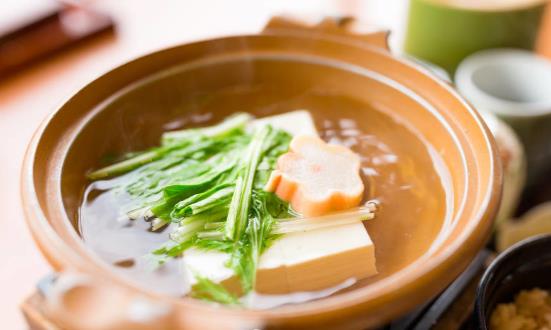 女人產(chǎn)后養(yǎng)身的方法 產(chǎn)后女人如何食療滋養(yǎng)身體