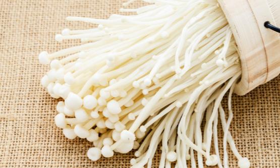 為什么金針菇吃了會明天見 金針菇怎么吃營養價值更高