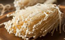 為什么金針菇吃了會明天見 金針菇怎么吃營養價值更高