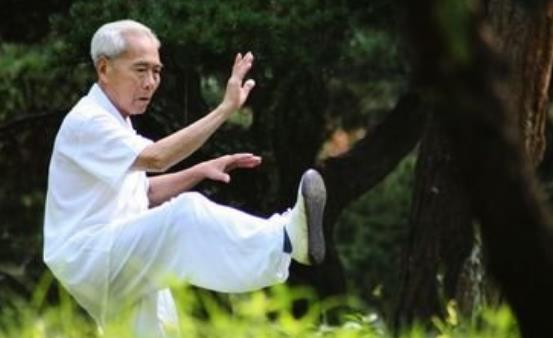 老人晨練方法 老年人晨練謹(jǐn)記6個注意事項(xiàng)