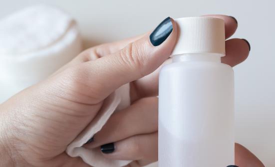 洗甲水日常妙用多 使用洗甲水的注意事項分享