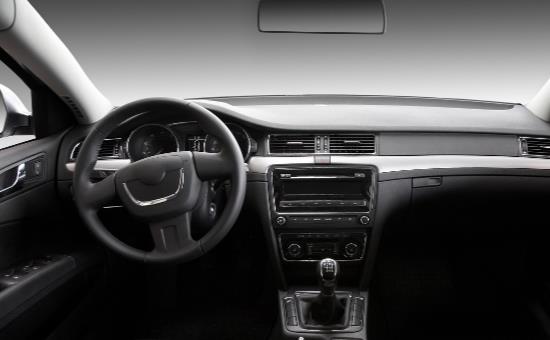 新車(chē)內(nèi)的異味到底是怎么回事 去除新車(chē)內(nèi)異味的八個(gè)小方法