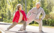 ?無系統(tǒng)訓練老年人更易造成肌肉損傷 需要留神這三方面