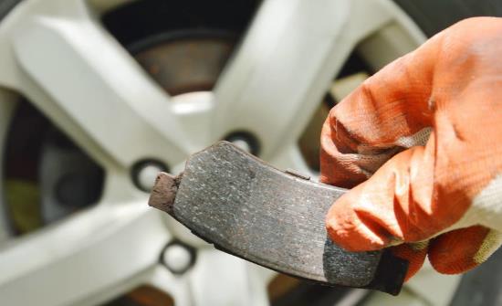 剎車失靈前的4個預兆 車輛在行駛中發生剎車失靈該怎么辦