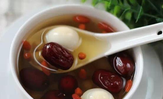 紅棗熬湯止咳潤肺 這樣吃紅棗竟能治療12種疾病