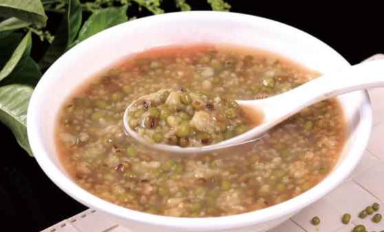 食材加在粥里能治療隱疾 分享五款養生價值較高粥