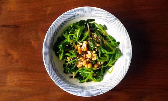 菠菜被推崇為十大養顏美膚食物之一 吃菠菜的禁忌