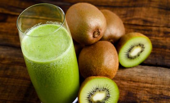 獼猴桃的美味吃法 獼猴桃去皮小竅門