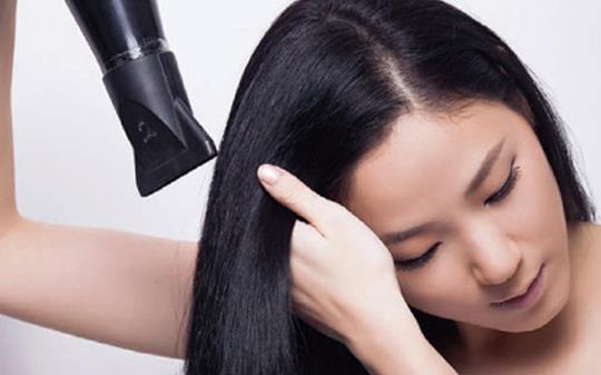 烏黑亮麗的頭發健康陽光 養發護發小竅門