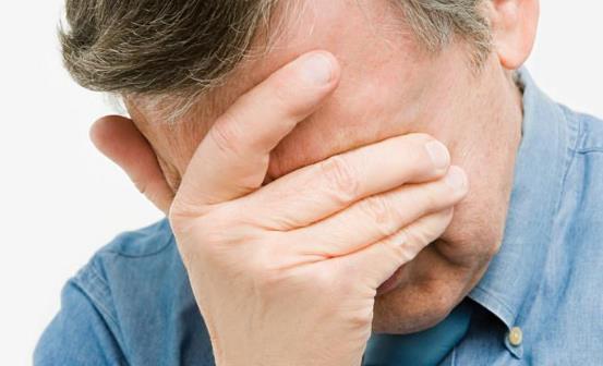 老年抑郁癥的癥狀表現 對抑郁型老人繪畫是種好療法